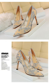Floral patterned pumps
