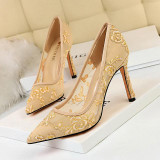 Floral patterned pumps