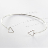 HOLLOW TRIANGULAR GEOMETRIC BRACELET