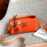 Letter Canvas Upscale Hand Bags for Women 2020 New Fashion Shoulder Bag Luxury Popular Cute Pendant Casual Ladies Crossbody Bag