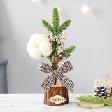 Christmas Themed Table Decor