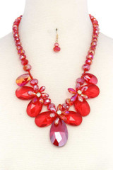 Beaded Teardrop Shape Necklace