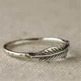 Vintage Silver Color leaf Ring