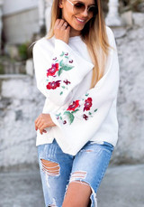 White Flowers Embroidery Round Neck Casual Pullover Sweater