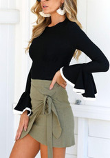 Black Patchwork Ruffle Round Neck Long Sleeve Blouse