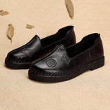 Casual Retro Handmade Pattern Slip On Leather Flat Shoes