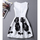 Black Floral Pleated Zipper Round Neck Fashion Midi Dress