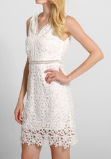 Casual New Women White Patchwork Lace Cut Out V-neck Sleeveless Mini Dress