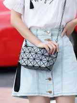 Casual Gold Geometric Pu Chain Hand Bag
