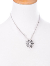 Casual Floral Shape Crystal Pendant Necklace