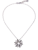 Casual Floral Shape Crystal Pendant Necklace