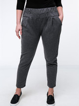 Casual Elastic Waist Pocket Plain Slim-Leg Mid-Rise Plus Size Pant