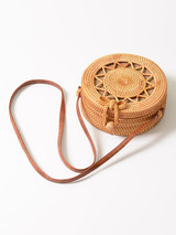 Hollow Bowknot Fresh Rattan Little Bag