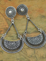 Vintage Bohemia Hollow Carving Hollow Earrings