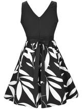 Casual Round Neck Bowknot Leaf Printed Sleeveless Skater Dress