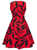 Casual Round Neck Belt Skater Dress In Leaf Printed