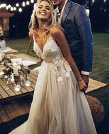 Simple Spaghetti Straps Tulle Sleeveless Appliques Wedding Dresses W358