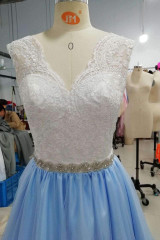 Elegant V Neck Lace Sleeveless Floor Length With Beading Wedding Dress W434