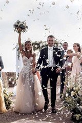 Romantic Sweetheart Strapless Open Back Sweep Train Lace Appliques A Line Wedding Dress W432