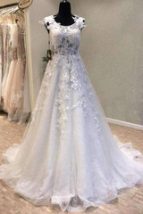 Elegant Round Neck Sleeveless With Lace Appliques Wedding Dresses W364