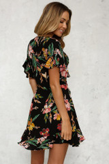 Summer Floral Print V Neck Short Sleeve Mini Dress Summer Floral Print V Neck Short Sleeve Mini Dress