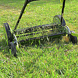 Sun Joe MJ504M Push Manual Reel Mower Without Grass Catcher, 16", Green
