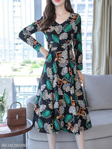 V Neck Print Maxi Dress V Neck Print Maxi Dress