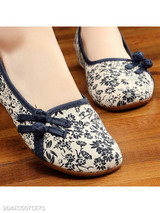 SOCOFY Floral Low Heeled Blend Round Toe Casual Flat & Loafers