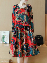 Round Neck Ruched Abstract Print Skater Dress