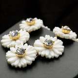 60s Acrylic Flowers Statement Necklace