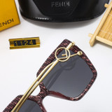 1124Square Gradient Sunglasses