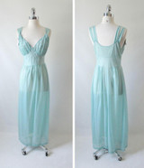 • Vintage 50's Teal Embroidered Flowers Full Length Night Gown S