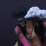 One Piece Dracule Mihawk Battle Mode Action Figure
