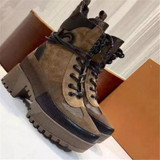New Ankle Boots Genuine Leather Round Toe Thick Heel Floral Printed Platform Short Boots Autumn Winter Boots Lace Up Shoes Women