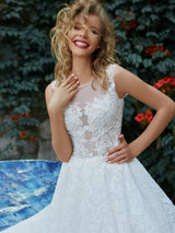 2021 New Illusion O Neck Off Shoulder Tulle A-Line Wedding Dresses Appliqued Pearls Sequined Floor Length Bridal Gowns