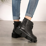 top quality leather women's boots  autumn and winter new thick-bottomed round head boots cowhide Martin boots top quality leather women's boots  autumn and winter new thick-bottomed round head boots cowhide Martin boots