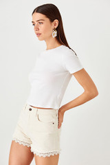 White Detailed Short Denim