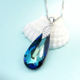 925 Sterling Silver CZ Teardrop Leaf Pendant Necklace Made with Swarovski Crystals 925 Sterling Silver CZ Teardrop Leaf Pendant Necklace Made with Swarovski Crystals