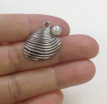 10 SeaShell Charm