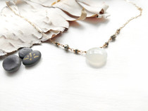 COSMIC NECKLACE IN MOONSTONE, PYRITE AND GOLD-FILL