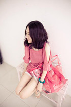 Show Your Fun Stuff off with Clear Shoulder Bag