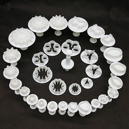 33Pcs/Set Cake Plunger Cutters Tools Decorating Icing Fondant Sugarcraft Icing Mold Plastic Cake Cookie Tools Christmas Flower