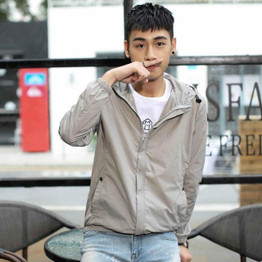 2017 Solid Men Trench New Fashion Hooded Thin Outwear Windbreaker Plus Size Male Summer/Spring Sunscreen Basic Trench