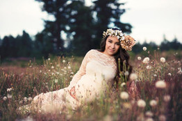 Le Couple Maxi Lace Maternity Photography Dresses Long Sleeve Maternity Lace Gown Photo Shoot Stretchy Lace Pregnancy Dress