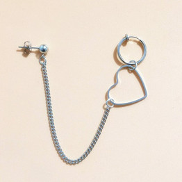 FREE! K-Pop Long Chain Heart Earrings