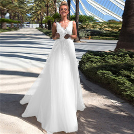 Appliques & Tulle Sleeveless Princess Bride Dress