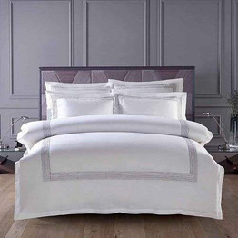 Clean White Bedding Set