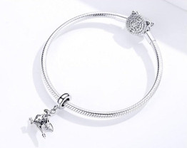 Dragon pendant with Sterling Silver & Zircon. To fit bracelet or necklace.