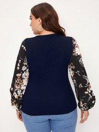 Women's Crewneck Plus-size T-shirt With Floral Print Sleeves