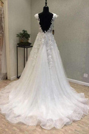 Elegant Round Neck Sleeveless With Lace Appliques Wedding Dresses W364